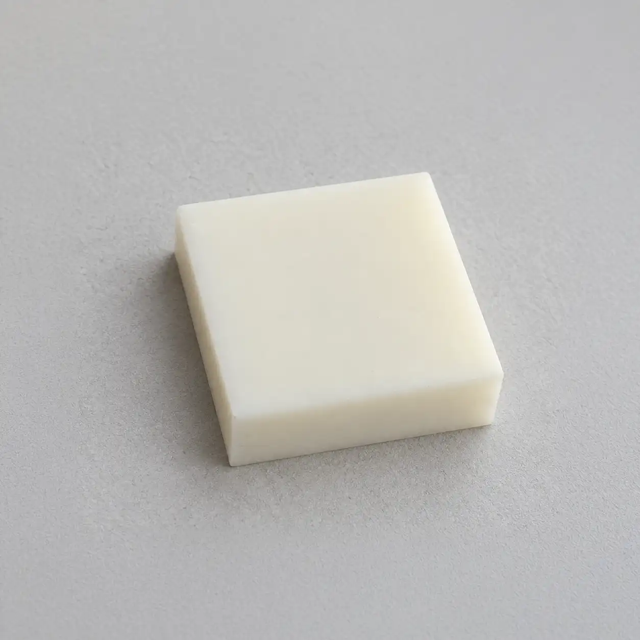Klein vierkant Teflon blokje van wit PTFE